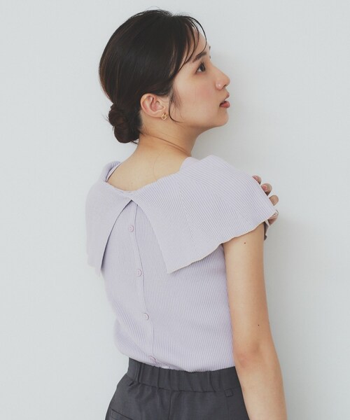 index(インデックス)の「前後2wayオフショルビッグカラーニット【洗濯機洗い可/抗ピル】(ニット/セーター・レディース・ネイビー系5/ホワイト系5/ベージュ系その他7/パープル系1・36/38/40)」の20枚目の写真