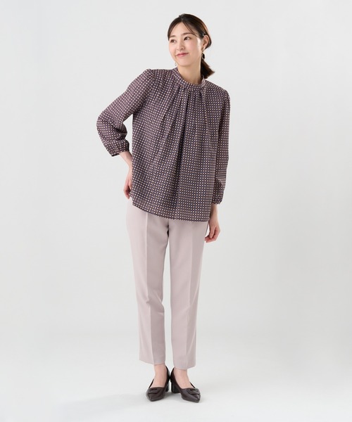 TOKYO SHIRTS(トウキョウシャツ)の「スタンドタック プリントブラウス 長袖(シャツ/ブラウス・レディース・ブラウン/ネイビー・M/L)」の13枚目の写真