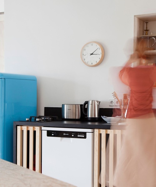 Lemnos（レムノス）の「Lemnos（レムノス）Campagne air 掛け時計・温湿度計付（掛け時計・レディース・ブラウン/ナチュラル・ONE SIZE）」の4枚目の写真