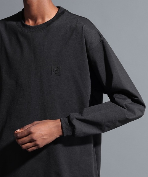 NUMERALS（ヌメラルズ）の「【NUMERALS】ワンポイントロングスリーブTEE（Tシャツ/カットソー・メンズ・ネイビー/オフホワイト/ブラック・MEDIUM/LARGE）」の19枚目の写真