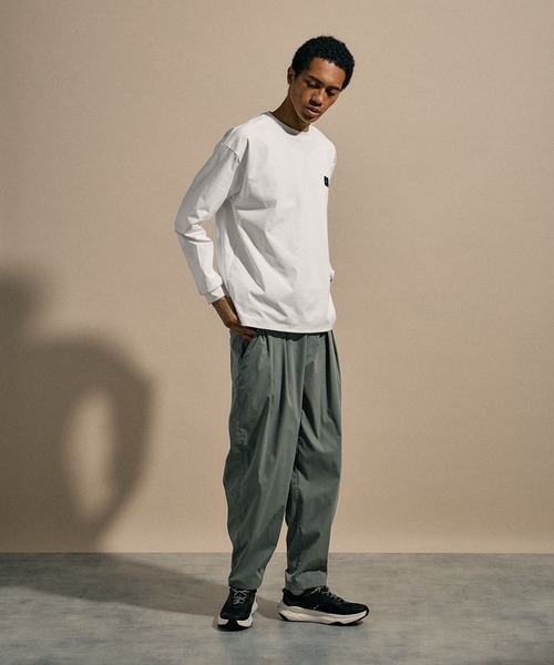 NUMERALS(ヌメラルズ)の「【NUMERALS】ワンポイントロングスリーブTEE(Tシャツ/カットソー・メンズ・ネイビー/オフホワイト/ブラック/グレー・MEDIUM/LARGE)」の22枚目の写真