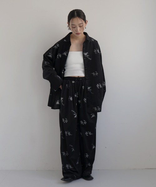 hellam（へラム）の「フラワーエンブロイダリーベロアシャツ（シャツ/ブラウス・レディース・アイボリー/ブラック/ブラウン・FREE）」の17枚目の写真