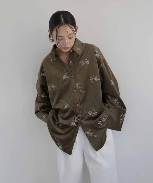 hellam（へラム）の「フラワーエンブロイダリーベロアシャツ（シャツ/ブラウス・レディース・アイボリー/ブラック/ブラウン・FREE）」の19枚目の写真