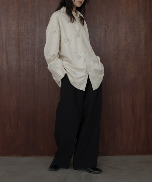 hellam（へラム）の「フラワーエンブロイダリーベロアシャツ（シャツ/ブラウス・レディース・アイボリー/ブラック/ブラウン・FREE）」の20枚目の写真