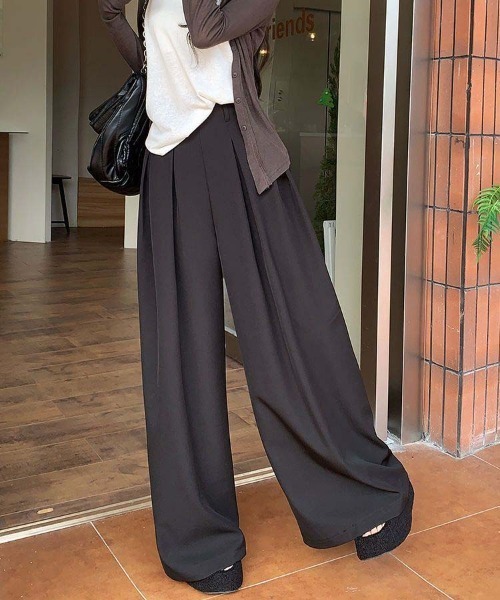 WEGO(ウィゴー)の「WEGO/ダブルタックワイドストレートパンツ(スラックス・レディース・ベージュ/グレー/ブラック・LARGE/MEDIUM)」の8枚目の写真