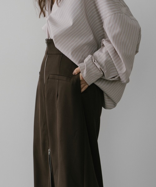 DRWCYS(ドロシーズ)の「フロントジップタイトスカート(スカート・レディース・グレー/ブラウン/ベージュ・FREE)」の5枚目の写真