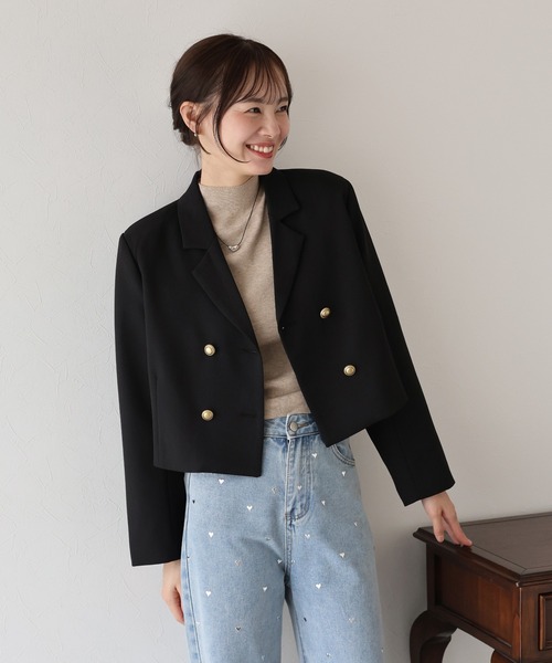 BLUEEAST（ブルーイースト）の「金ボタンショートテーラードジャケット（テーラードジャケット・レディース・ブラック/グレー/ブラウン・MEDIUM/LARGE）」の15枚目の写真