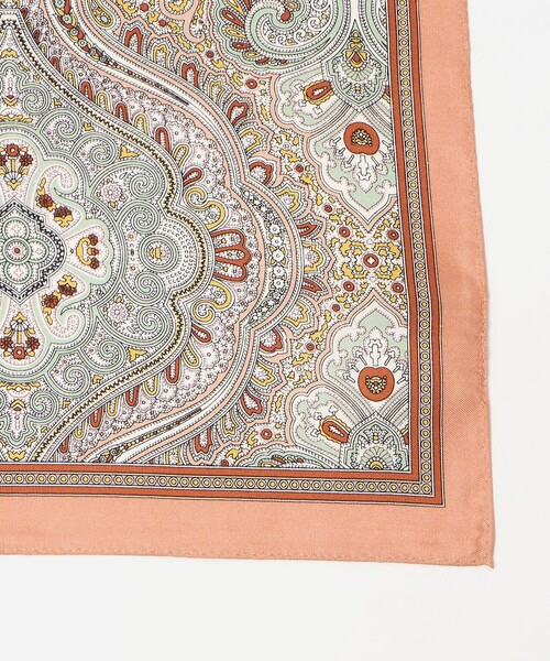 BEAUTY&YOUTH UNITED ARROWS(ビューティーアンドユースユナイテッドアローズ)の「シルク ペイズリー スカーフ(バンダナ/スカーフ・レディース・ケリーグリーン/シャーベット・FREE)」の6枚目の写真