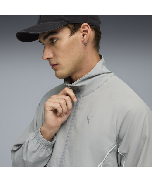 PUMA（プーマ）の「PUMA プーマ メンズ プーマテック-X トラック ジャケット（ブルゾン・メンズ・ブラック×レッド/グレー×ホワイト/レッド・LARGE/SMALL/MEDIUM/X-LARGE/XX-LARGE）」の4枚目の写真
