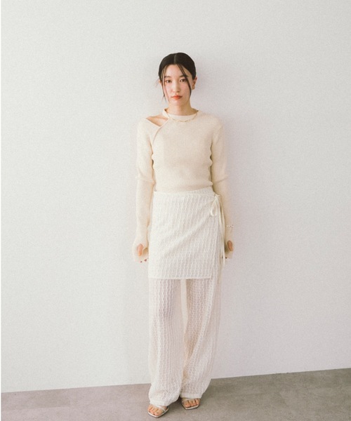 DRWCYS(ドロシーズ)の「カットアウトリブニットトップス(ニット/セーター・レディース・ミント/ブラウン/レッド/グレー/アイボリー/ブラック/ライトブルー・FREE)」の13枚目の写真