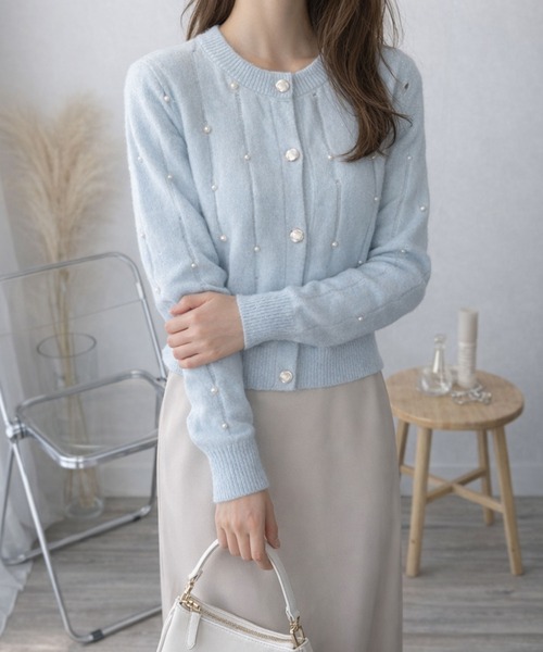 Amulet(アミュレット)の「パールが可愛い◎ トップスとしても羽織としても春の主役に!フェイクパール付きニットカーディガン(カーディガン/ボレロ・レディース・グレー/ブルー/アイボリー・FREE)」の10枚目の写真