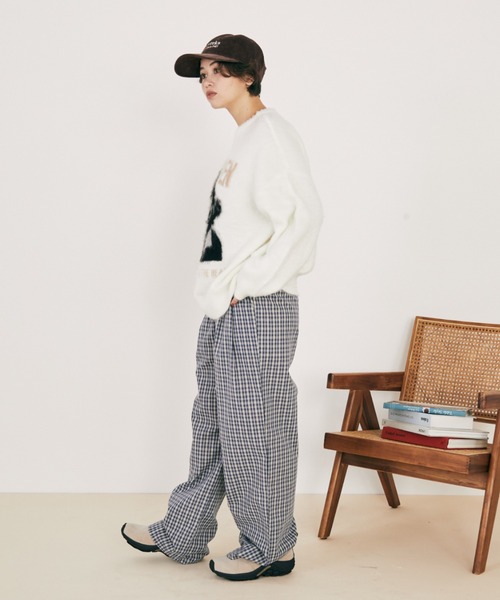 MERLOT（メルロー）の「モヘアライク偉人モチーフニット（ニット/セーター・レディース・アイボリー/グレー/ブラック・FREE）」の22枚目の写真