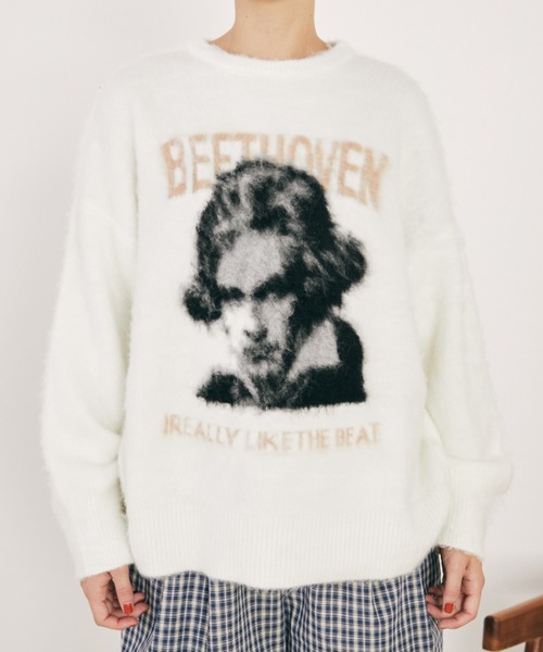 MERLOT（メルロー）の「モヘアライク偉人モチーフニット（ニット/セーター・レディース・アイボリー/グレー/ブラック・FREE）」の8枚目の写真