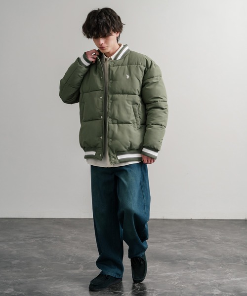 U.S. POLO ASSN.(ユーエスポロアッスン)の「U.S. POLO ASSN. ユーエスポロアッスン PADDED VARSITY JACKET オーバーサイズワンポイントロゴ刺繍中綿スタジャン / 配色切替パデッドジャケット(スタジャン・メンズ・カーキ/ホワイト×ネイビー/カーキ系/ネイビー・M/L/LL)」の6枚目の写真