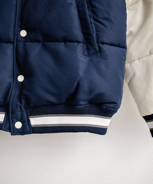 U.S. POLO ASSN.(ユーエスポロアッスン)の「U.S. POLO ASSN. ユーエスポロアッスン PADDED VARSITY JACKET オーバーサイズワンポイントロゴ刺繍中綿スタジャン / 配色切替パデッドジャケット(スタジャン・メンズ・カーキ/ホワイト×ネイビー/カーキ系/ネイビー・M/L/LL)」の13枚目の写真
