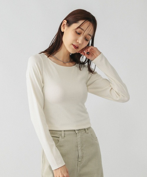 GLOBAL WORK(グローバルワーク)の「Wingコラボ/Fffit エフィット/カップ付き長袖Tシャツ/414739(Tシャツ/カットソー・レディース・チャコールグレー/オフホワイト/ブラック・MEDIUM/LARGE/SMALL/X-LARGE)」の2枚目の写真