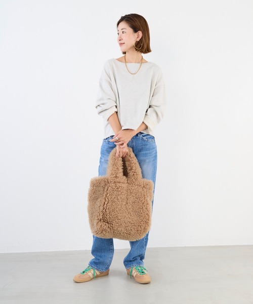 Lisa Conte(リサコンテ)の「【Lisa Conte'】リバーシブルムートンバッグ-AZZURRA(ハンドバッグ・レディース・ベージュ・FREE)」の4枚目の写真