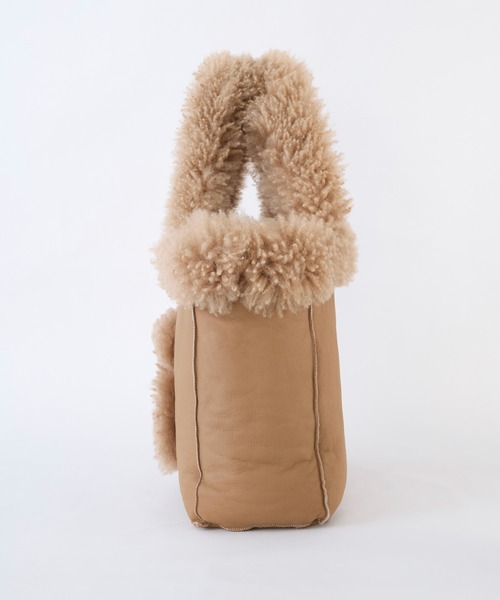 Lisa Conte(リサコンテ)の「【Lisa Conte'】リバーシブルムートンバッグ-AZZURRA(ハンドバッグ・レディース・ベージュ・FREE)」の13枚目の写真