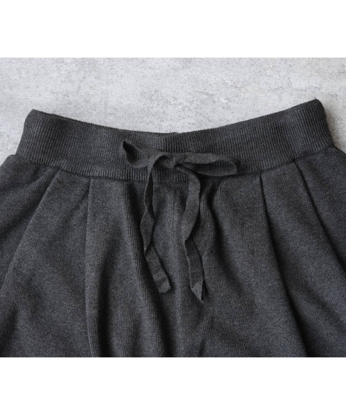 Yeoun(ヨウン)の「ウエストゴムワイドニットパンツ(その他パンツ・レディース・ブラウン/チャコール・FREE)」の20枚目の写真