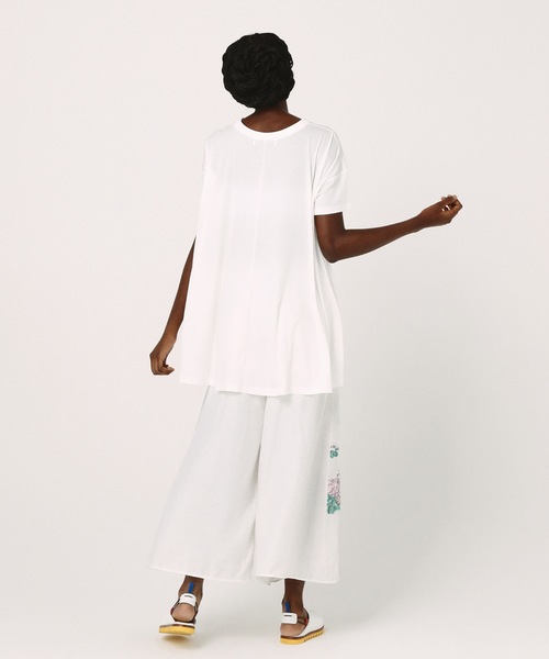 bedsidedrama(ベットサイドドラマ)の「OMNIDANCE Flare T-Shirt(Tシャツ/カットソー・レディース・グレー/ホワイト/ブラック・1/2)」の10枚目の写真