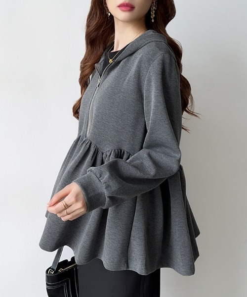 COCOMOMO(ココモモ)の「ペプラムパーカー ジップ パーカー フード付き ペプラムトップス 長袖 春服 秋服(パーカー・レディース・ブラック/ライトグレー/ダークグレー・FREE)」の9枚目の写真