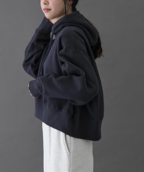 FORK&SPOON（フォークアンドスプーン）の「FORK&SPOON　リサイクル裏毛クロップドフーディー（パーカー・レディース・オートミール/ネイビー/グレー系その他・1）」の13枚目の写真