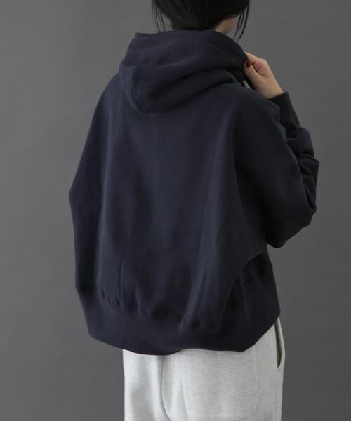 FORK&SPOON（フォークアンドスプーン）の「FORK&SPOON　リサイクル裏毛クロップドフーディー（パーカー・レディース・オートミール/ネイビー/グレー系その他・1）」の14枚目の写真