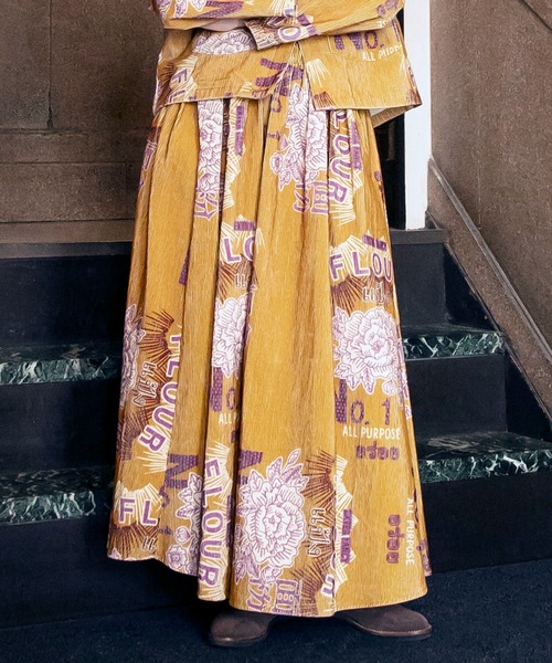 チャイハネ（チャイハネ）の「【チャイハネ】レトパケコーデュロイスカート（スカート・レディース・ベージュ/ブラック/イエロー・FREE）」の3枚目の写真