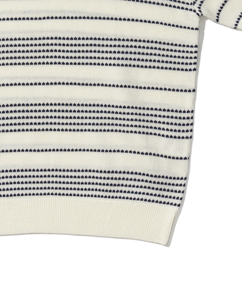 AECA（エイカ）の「STRIPE STRUCTURE COLLAR NECK HALF KNIT-WHITE/NAVY（ポロシャツ・レディース・その他・SMALL/LARGE/MEDIUM）」の2枚目の写真