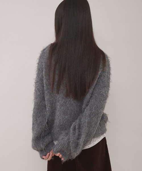 MUHET(ミュエータ)の「henley neck shaggy knit pullover / ヘンリーネックシャギーニット(ニット/セーター・レディース・チャコールグレー/ブラウン/ネイビー・FREE)」の20枚目の写真