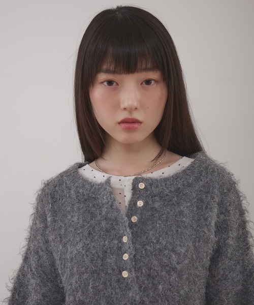 MUHET(ミュエータ)の「henley neck shaggy knit pullover / ヘンリーネックシャギーニット(ニット/セーター・レディース・チャコールグレー/ブラウン/ネイビー・FREE)」の16枚目の写真