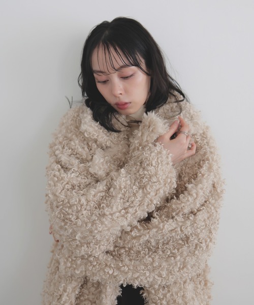 LIAN（リアン）の「プードルファーテーラードコート（ピーコート・レディース・ベージュ/ブラウン/アイボリー/ブラック・FREE）」の12枚目の写真