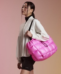 NIKE（ナイキ）の「ナイキ スポーツウェア パフル トート (28L) / Nike Sportswear Puffle Tote (28L) HQ0220-606 Pink Spell（トートバッグ）」