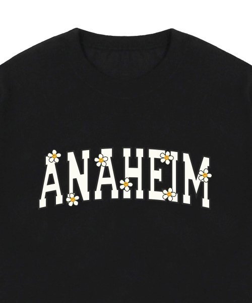GRAVER（グレーバー）の「[UNISEX] ANAHEIMロゴフラワースマイルバンファルティ_ブラック（Tシャツ/カットソー・レディース・ブラック・LARGE/MEDIUM/SMALL/X-LARGE）」の3枚目の写真