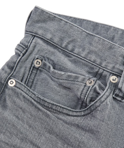 MEN'S BIGI（メンズビギ）の「【RED CARD/レッドカード】別注 Bass クリーンライトデニム（デニムパンツ・メンズ・グレー・54/30/28/41/29）」の12枚目の写真