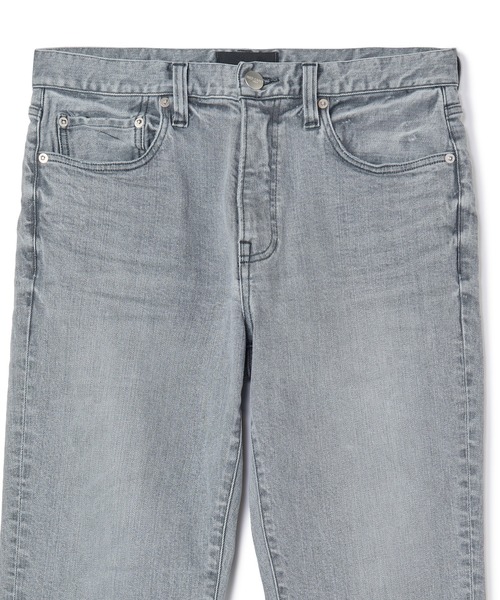 MEN'S BIGI（メンズビギ）の「【RED CARD/レッドカード】別注 Bass クリーンライトデニム（デニムパンツ・メンズ・グレー・54/30/28/41/29）」の7枚目の写真