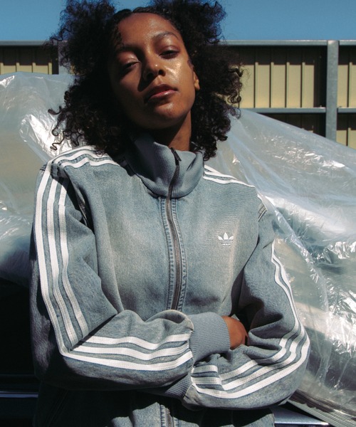 adidas(アディダス)の「adidas DENIM FIREBIRD TRACK TOP ATMOS / アディダス デニム ファイヤー バード トラックトップ アトモス【SP】(デニムジャケット・メンズ・ライトインディゴブルー・XXL/XL/L/M/S/XS/3XL)」の12枚目の写真