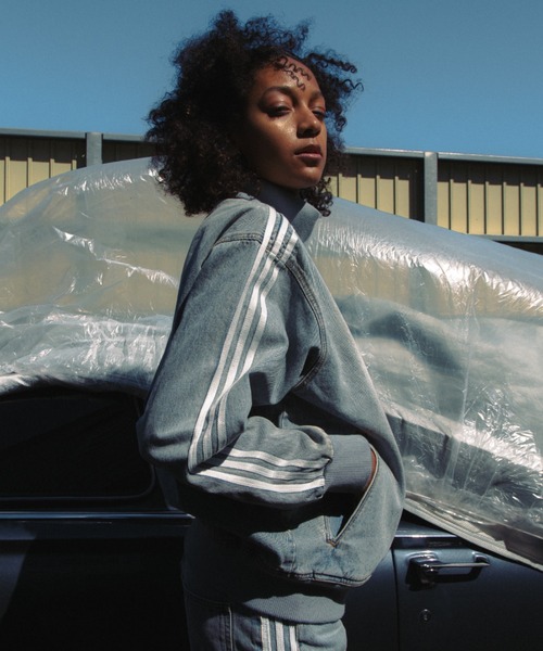 adidas(アディダス)の「adidas DENIM FIREBIRD TRACK TOP ATMOS / アディダス デニム ファイヤー バード トラックトップ アトモス【SP】(デニムジャケット・メンズ・ライトインディゴブルー・XXL/XL/L/M/S/XS/3XL)」の14枚目の写真