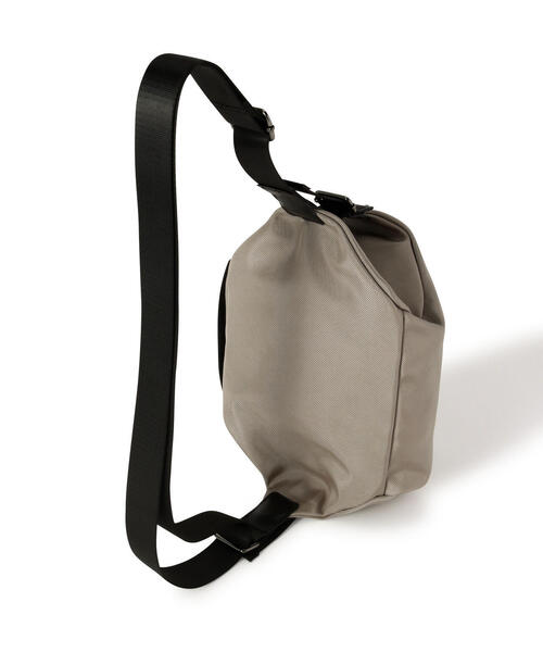 MASTER BUNNY EDITION(マスターバニーエディション)の「【MASTER BUNNY EDITION】ボディBAG(ボディバッグ/ウエストポーチ・レディース・ブラック/ベージュ・FREE)」の10枚目の写真