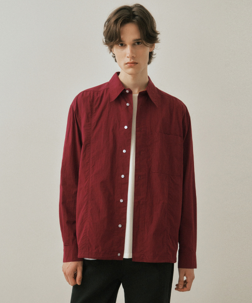WEDNESDAY OASIS(ウェンズデーオアシス)の「エバーコンパクトプレミアシャツ_BURGUNDY(WC25-SH03)(シャツ/ブラウス・メンズ・バーガンディー・MEDIUM/LARGE)」の1枚目の写真