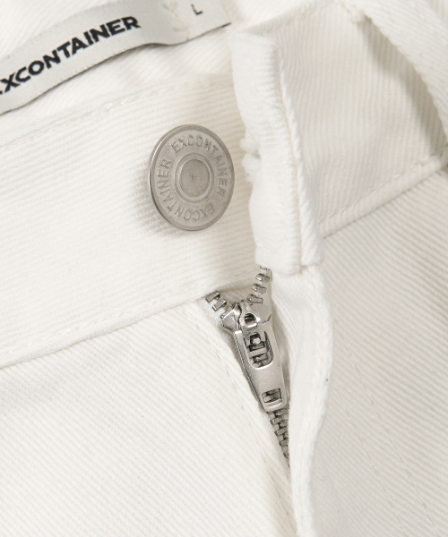 EXCONTAINER（エックスコンテナ）の「WIDE DENIM PANTS (CREAM)（デニムパンツ・メンズ・その他・X-SMALL/SMALL/MEDIUM/LARGE/X-LARGE）」の4枚目の写真