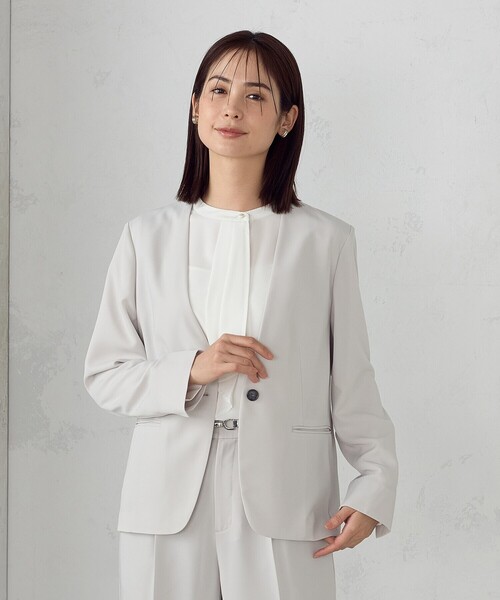 COMME CA ISM(コムサイズム)の「【宮城舞さん着用】【セットアップ対応】ポリエステルツイル ノーカラージャケット(ノーカラージャケット・レディース・グレー/ネイビー・X-SMALL/SMALL/MEDIUM/LARGE/X-LARGE)」の16枚目の写真