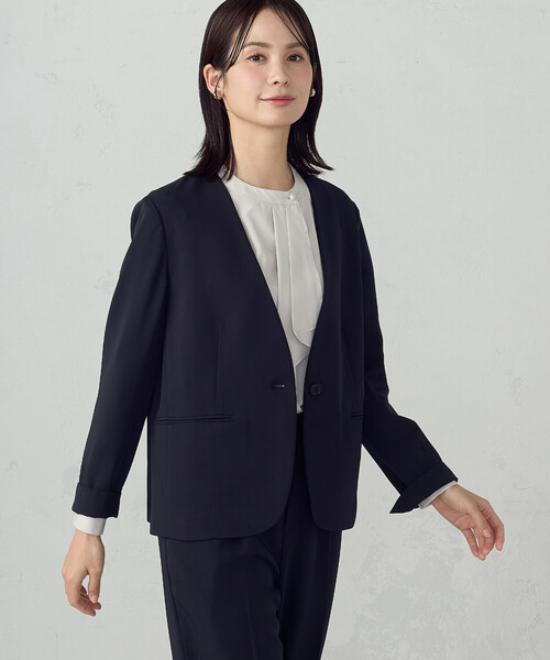 COMME CA ISM(コムサイズム)の「【宮城舞さん着用】【セットアップ対応】ポリエステルツイル ノーカラージャケット(ノーカラージャケット・レディース・グレー/ネイビー・X-SMALL/SMALL/MEDIUM/LARGE/X-LARGE)」の22枚目の写真