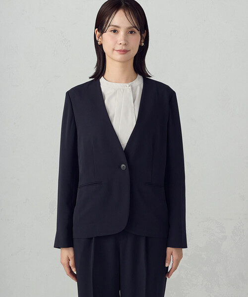 COMME CA ISM(コムサイズム)の「【セットアップ対応】ポリエステルツイル ノーカラージャケット(ノーカラージャケット・レディース・グレー/ネイビー・X-SMALL/SMALL/MEDIUM/LARGE/X-LARGE)」の13枚目の写真