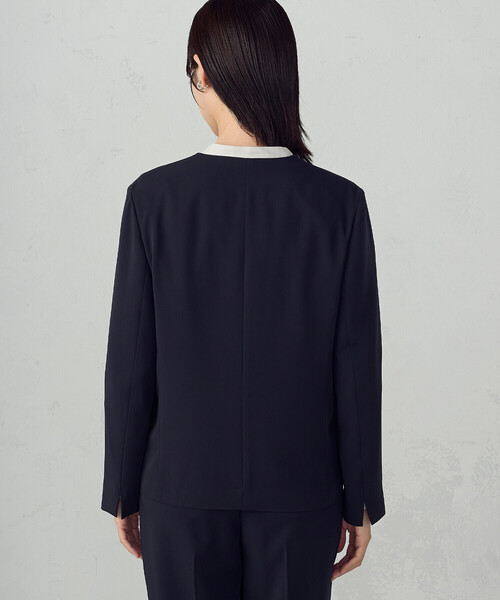 COMME CA ISM(コムサイズム)の「【セットアップ対応】ポリエステルツイル ノーカラージャケット(ノーカラージャケット・レディース・グレー/ネイビー・X-SMALL/SMALL/MEDIUM/LARGE/X-LARGE)」の11枚目の写真