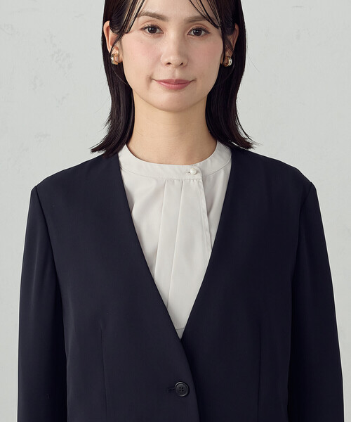 COMME CA ISM(コムサイズム)の「【セットアップ対応】ポリエステルツイル ノーカラージャケット(ノーカラージャケット・レディース・グレー/ネイビー・X-SMALL/SMALL/MEDIUM/LARGE/X-LARGE)」の10枚目の写真