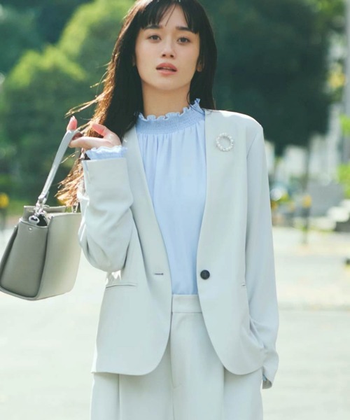 COMME CA ISM(コムサイズム)の「【宮城舞さん着用】【セットアップ対応】ポリエステルツイル ノーカラージャケット(ノーカラージャケット・レディース・グレー/ネイビー・X-SMALL/SMALL/MEDIUM/LARGE/X-LARGE)」の3枚目の写真