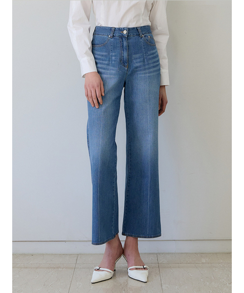 LAUTREDE MIN(ロートルドミン)の「Lautre Straight semi Bootcut Denim(デニムパンツ・レディース・ブルー・SMALL/MEDIUM)」の2枚目の写真