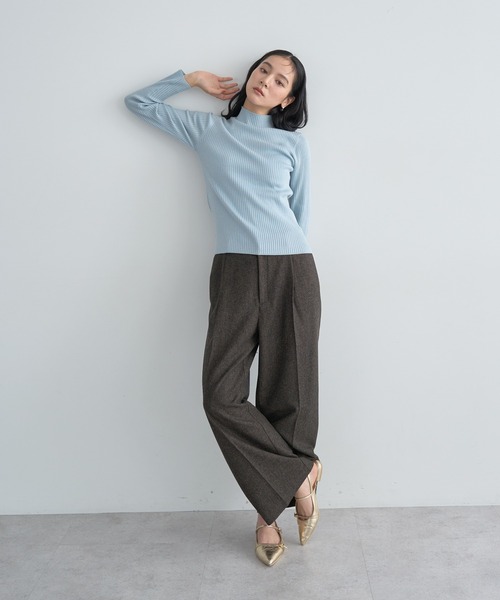 YECCA VECCA(イェッカヴェッカ)の「ラメ混ハイネックリブニット(ニット/セーター・レディース・ベージュ/ブラック/サックスブルー/グレー・FREE)」の13枚目の写真