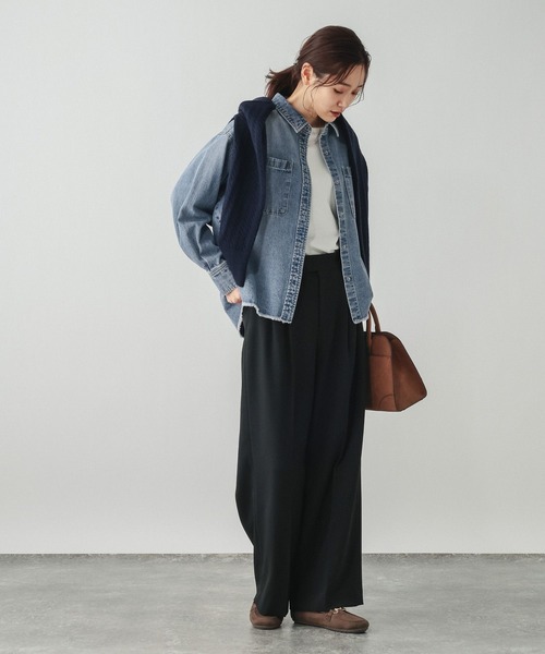 GLOBAL WORK(グローバルワーク)の「GOODデニムシャツ長袖/624968(シャツ/ブラウス・レディース・ブルー/ブルー系その他5・MEDIUM/LARGE)」の21枚目の写真